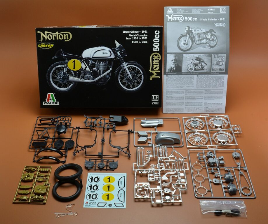 1:9 ITALERI NORTON MANX 500cc 1951
