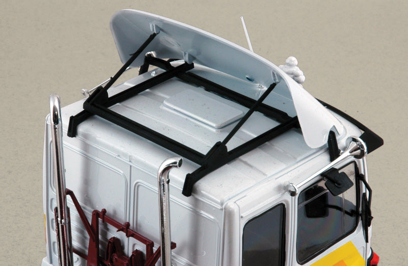 1:24 ITALERI MAN 26.321 FORMEL SIX Plastic Model Kit