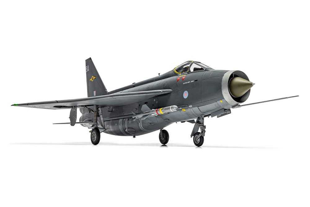 1:48 AIRFIX ENGLISH ELECTRIC LIGHTNING F.6 Plastic Model Kit