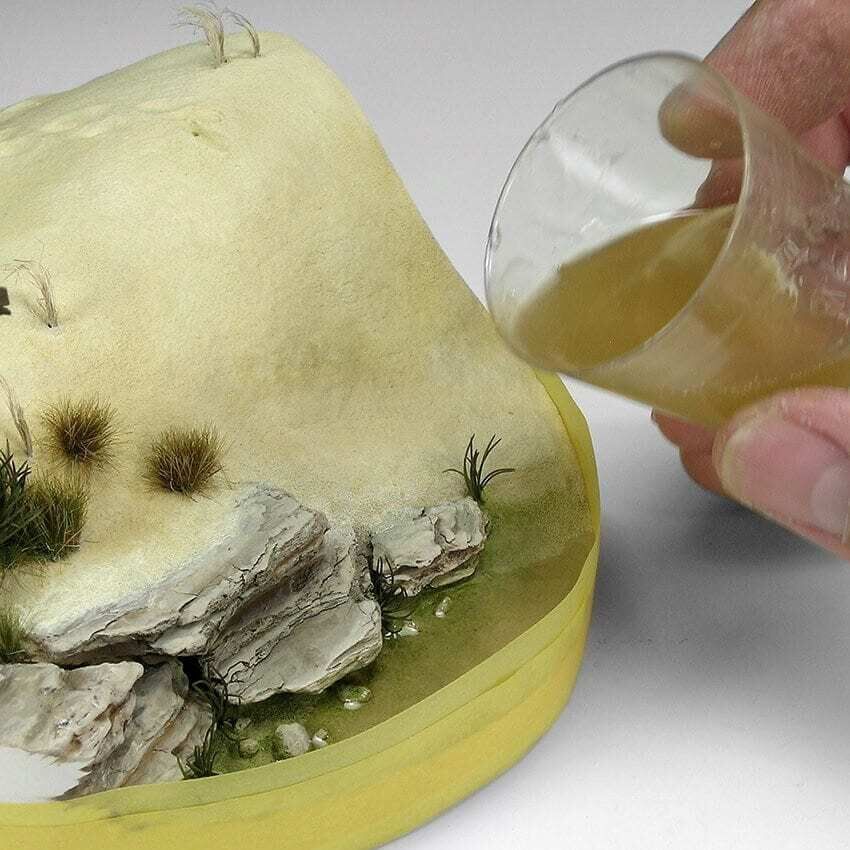 AK Interactive Dioramas: Resin Water 2-Components Epoxy Resin - 180ml