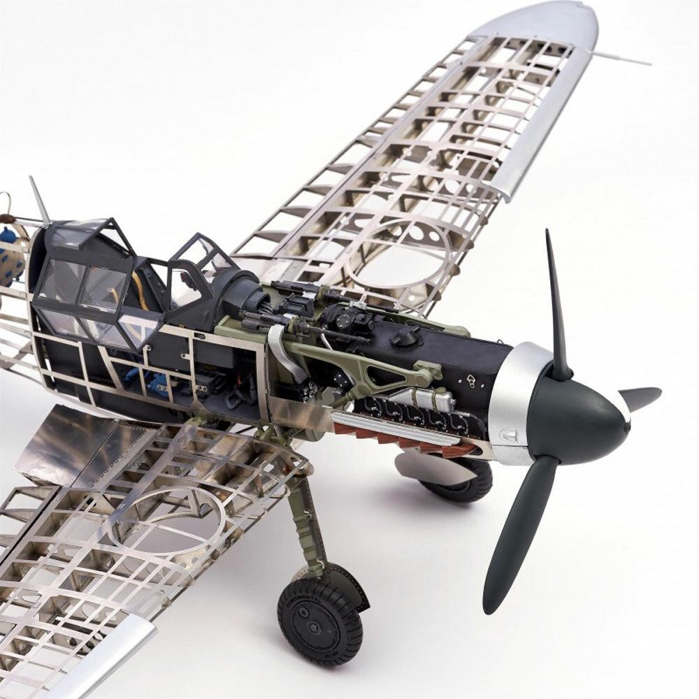1:16 Artesania Messerschmitt Bf109 Metal Model