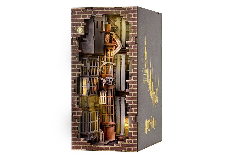 REVELL BOOK NOOK - HARRY POTTER: DIAGON ALLEY