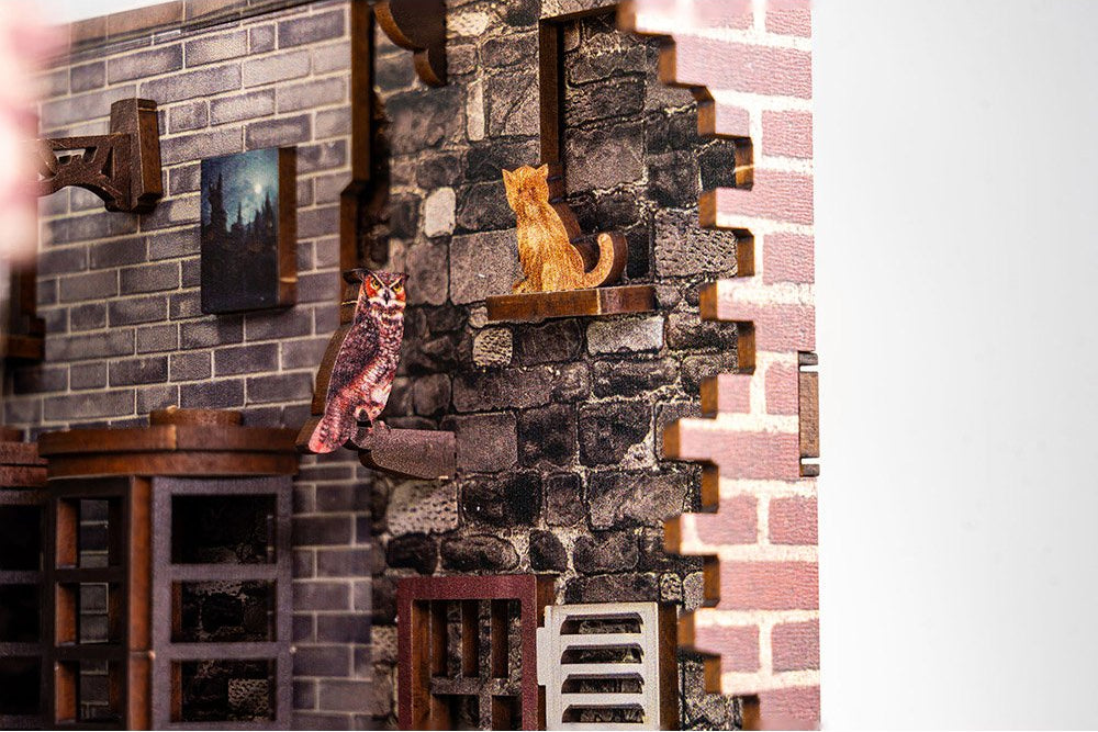 REVELL BOOK NOOK - HARRY POTTER: DIAGON ALLEY