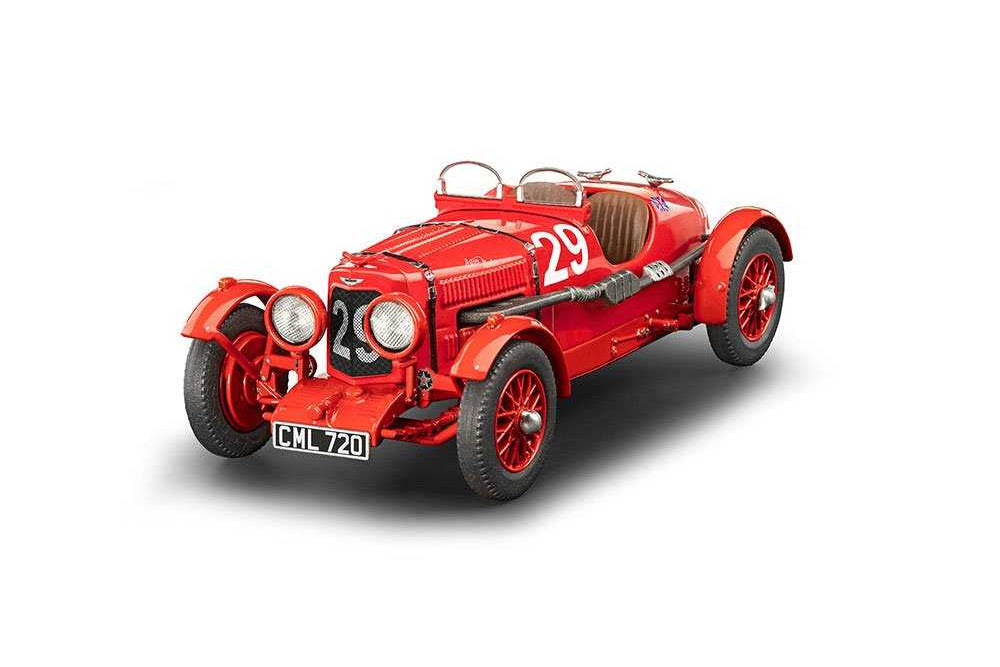 1:32 REVELL ASTON MARTIN ULSTER Plastic Model Kit
