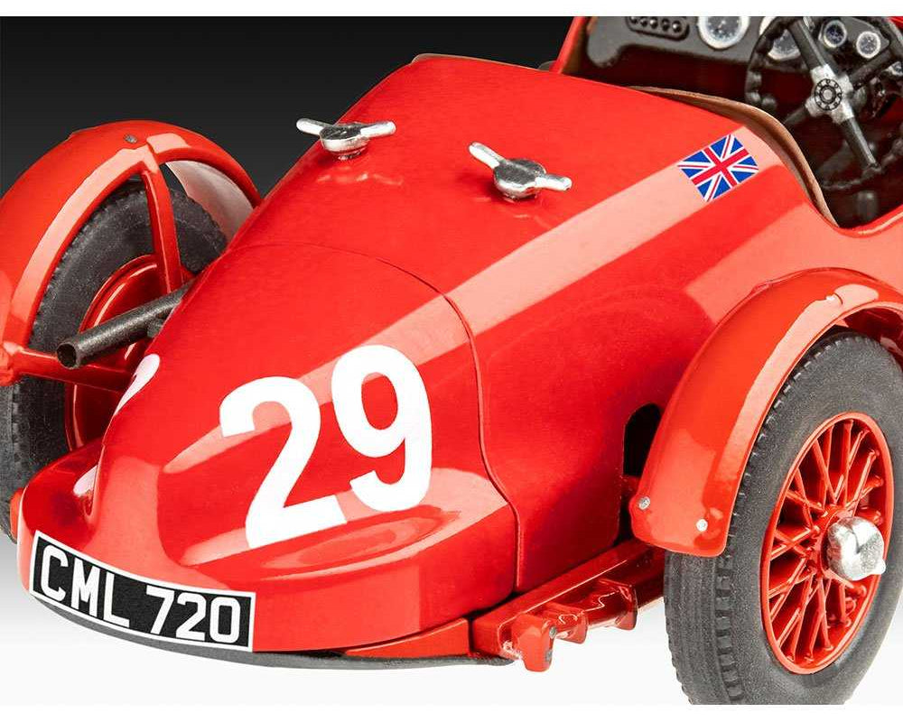 1:32 REVELL ASTON MARTIN ULSTER Plastic Model Kit