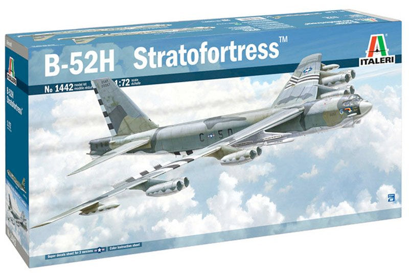 1:72 ITALERI BOEING B-52H Plastic Model Kit