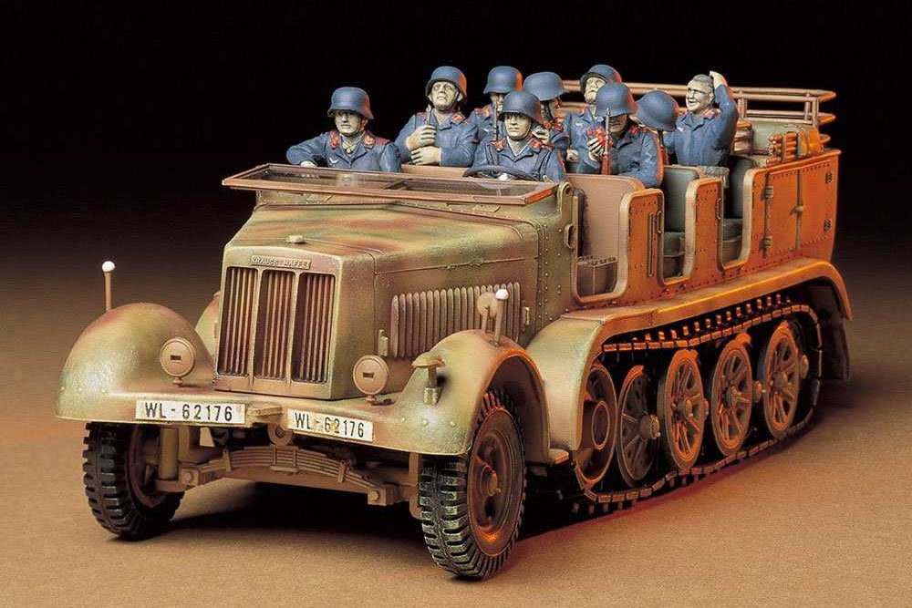 1:35 TAMIYA GERMAN 8TON SEMI TRACK SD.KFZ.7