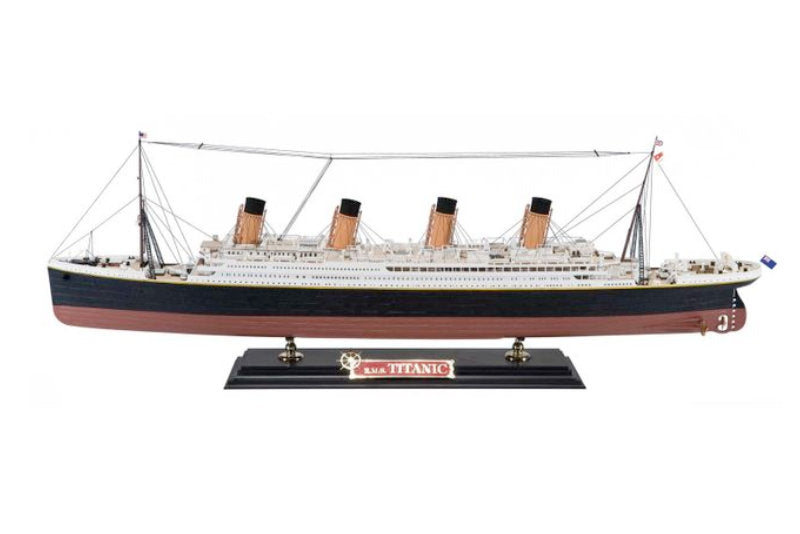 1:400 AIRFIX RMS TITANIC GIFT SET Plastic Model Kit