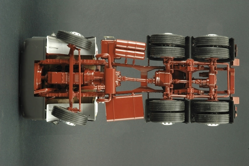1:24 ITALERI MAN 26.321 FORMEL SIX Plastic Model Kit