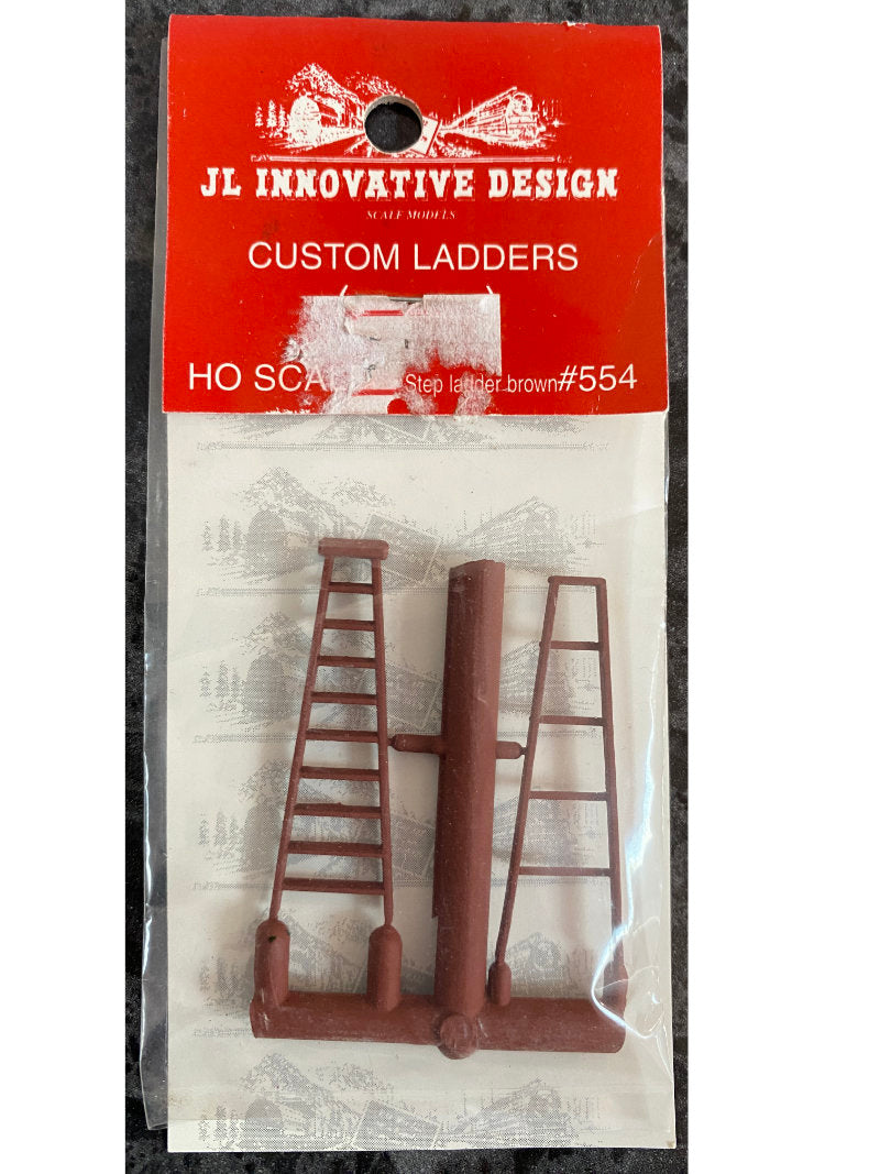 HO SCALE JLI Step Ladder Brown