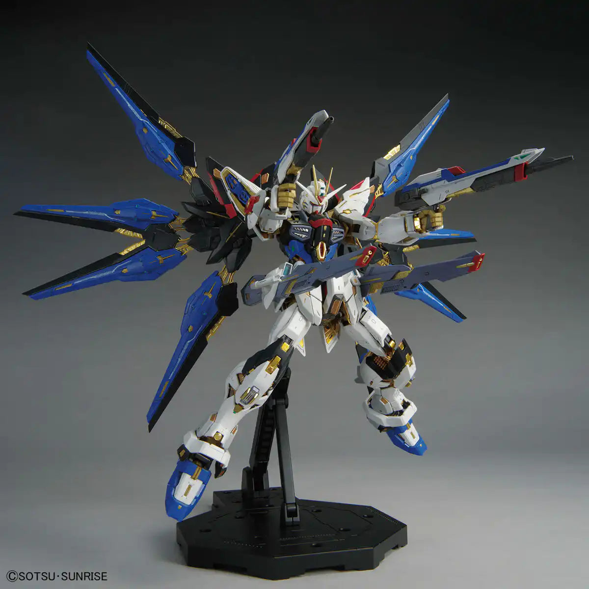 1:100 BANDAI MGEX Strike Freedom Gundam