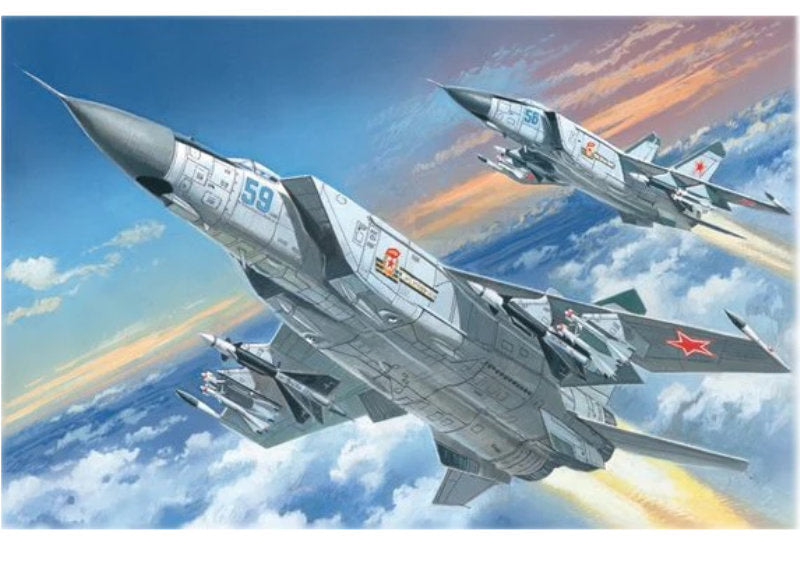 1:72 ICM MiG-25 PD Soviet Heavy Interceptor Fighter kit