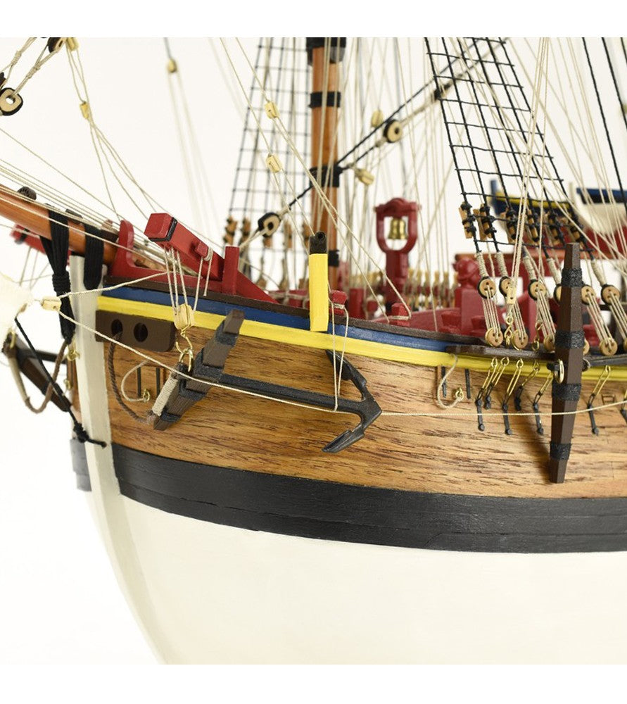 1:65 ARTESANIA LATINA HMS Endeavour Wooden Model Ship Kit