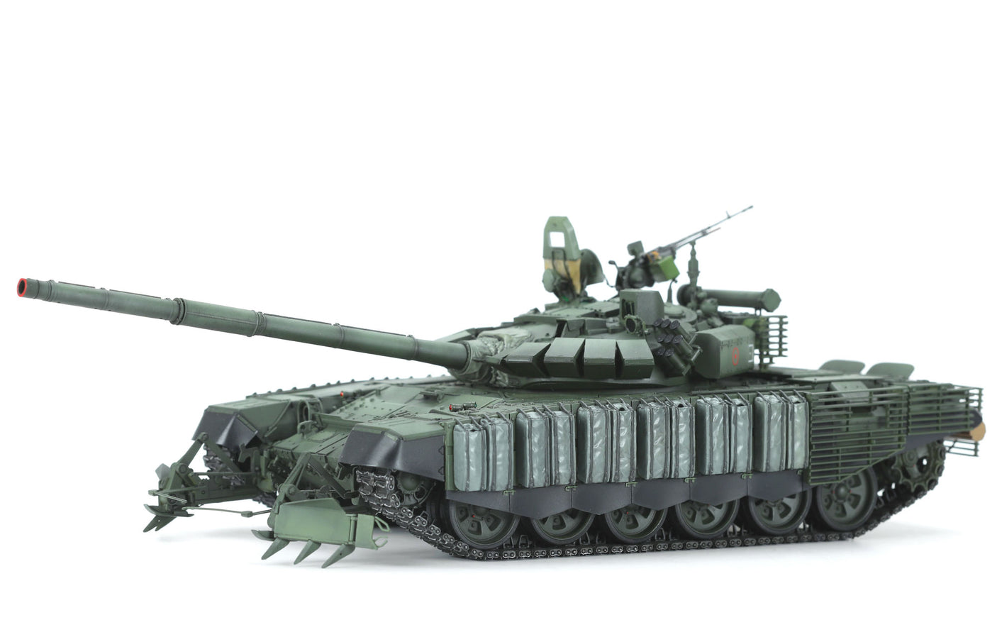 1:35 MENG - Russian Main Battle Tank T-72B3M w/ KMT-8 Mine Clearing System TS-053